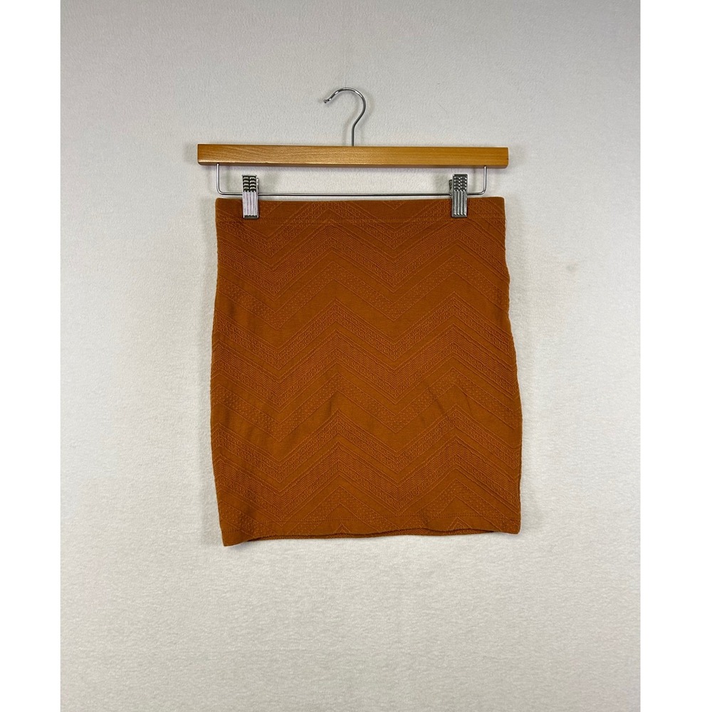 Forever 21 Women's S P Brown Chevron Knit Mini Skirt‎
